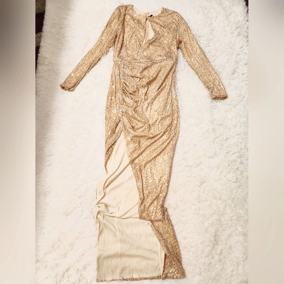 Elegant party dress in rose gold. Size US 8-10 - Picture 1 of 2